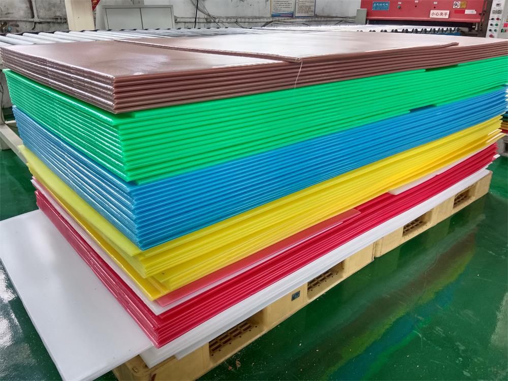 colored-hdpe-sheets-1