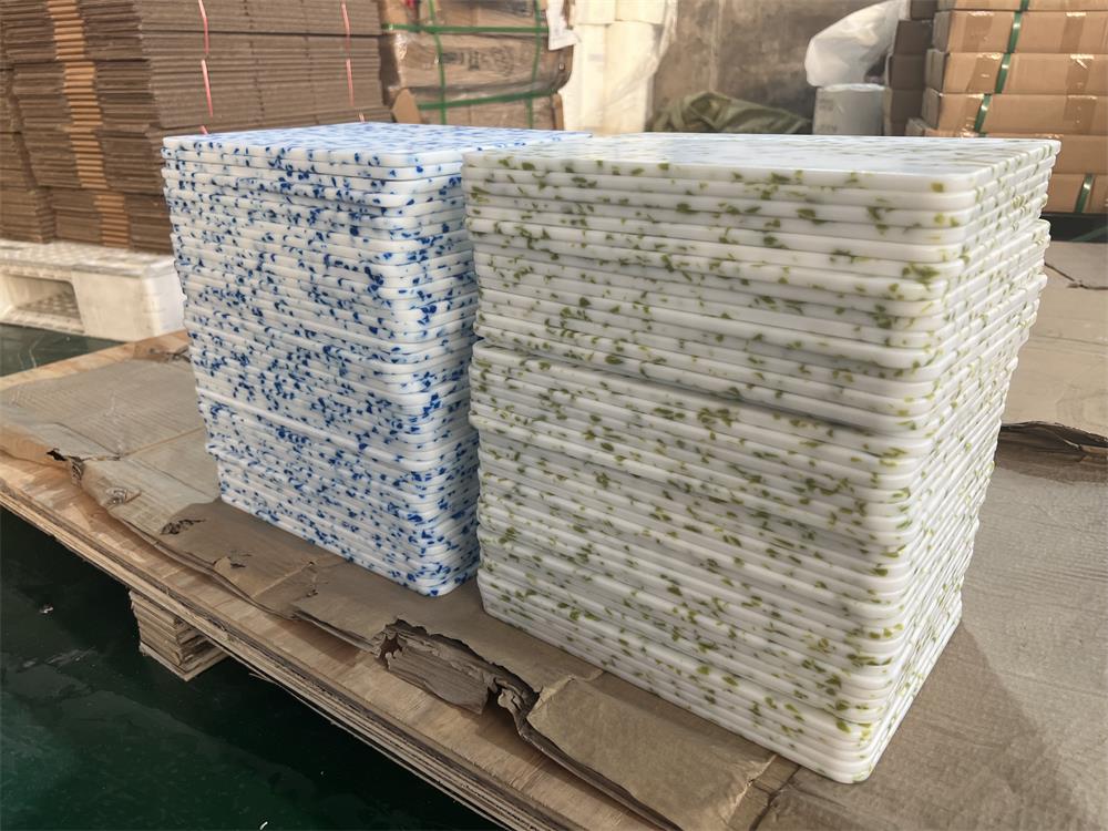 Choosing the Best Cutting Board Material: UHMWPE vs. HDPE
